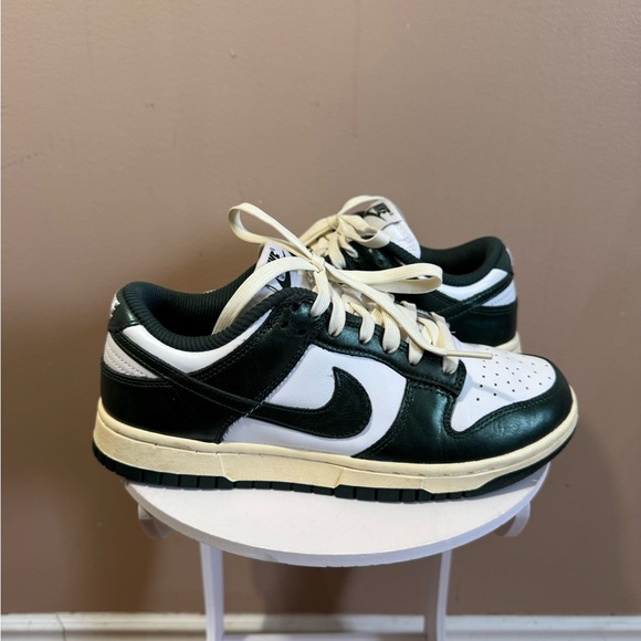 Size 7.5W - Nike Dunk Low “Vintage Green” - Picture 2 of 5